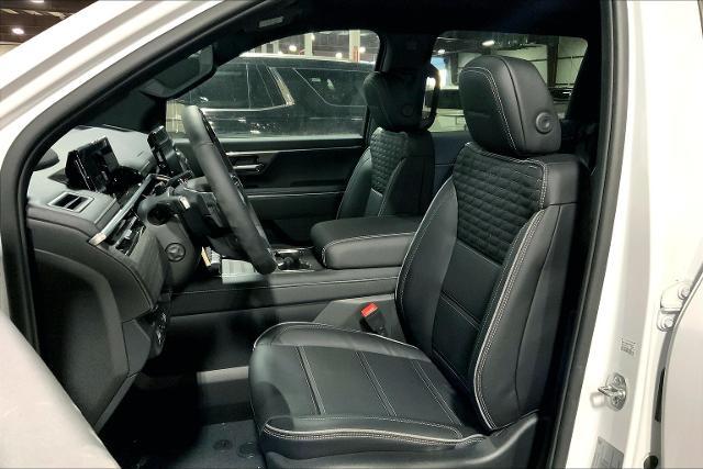 2025 GMC Sierra EV Vehicle Photo in KANSAS CITY, MO 64114-4545