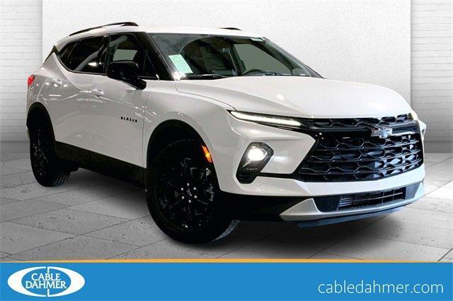 2025 Chevrolet Blazer Vehicle Photo in KANSAS CITY, MO 64114-4502