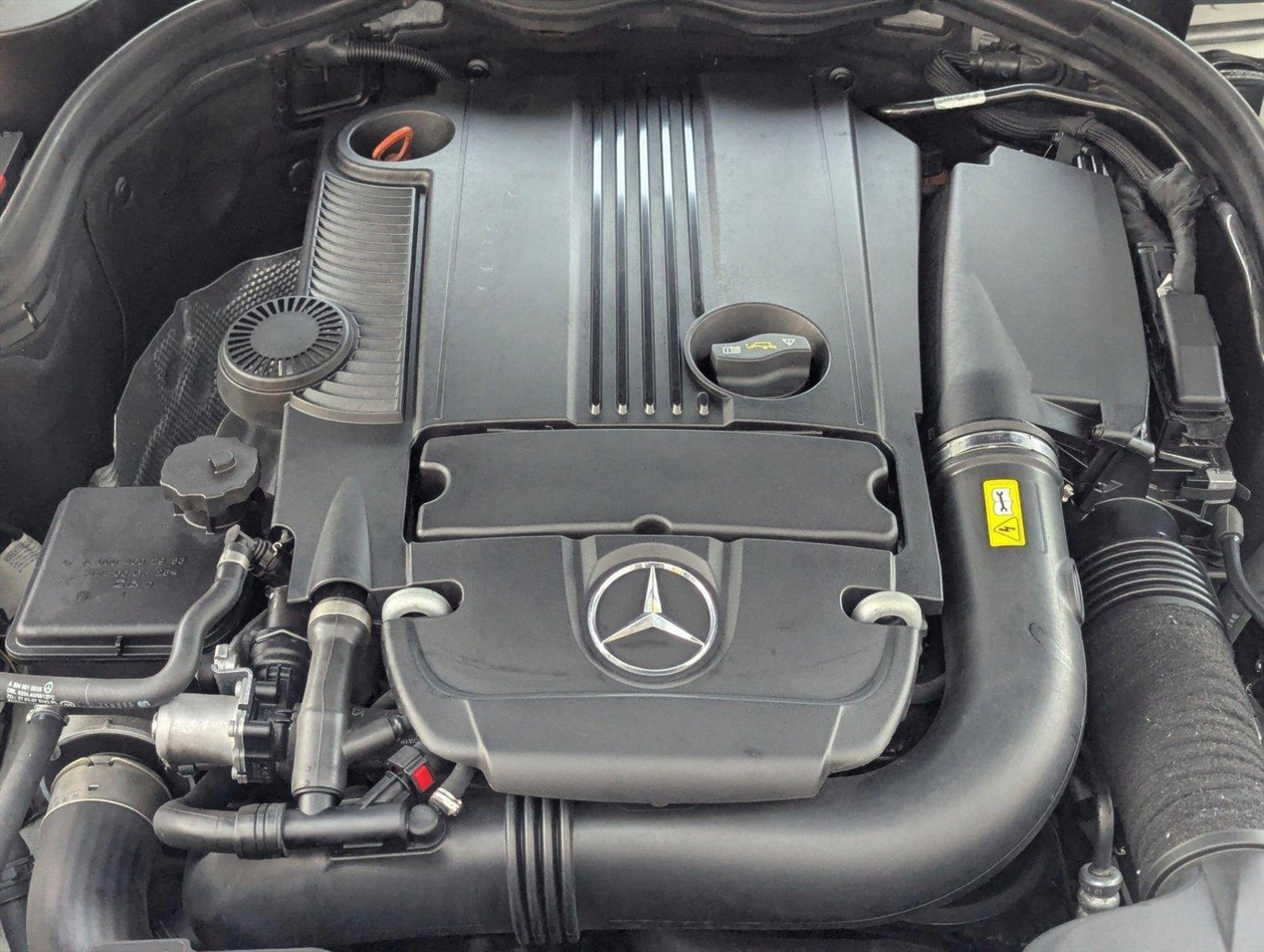 2013 Mercedes-Benz C-Class Vehicle Photo in Miami, FL 33135