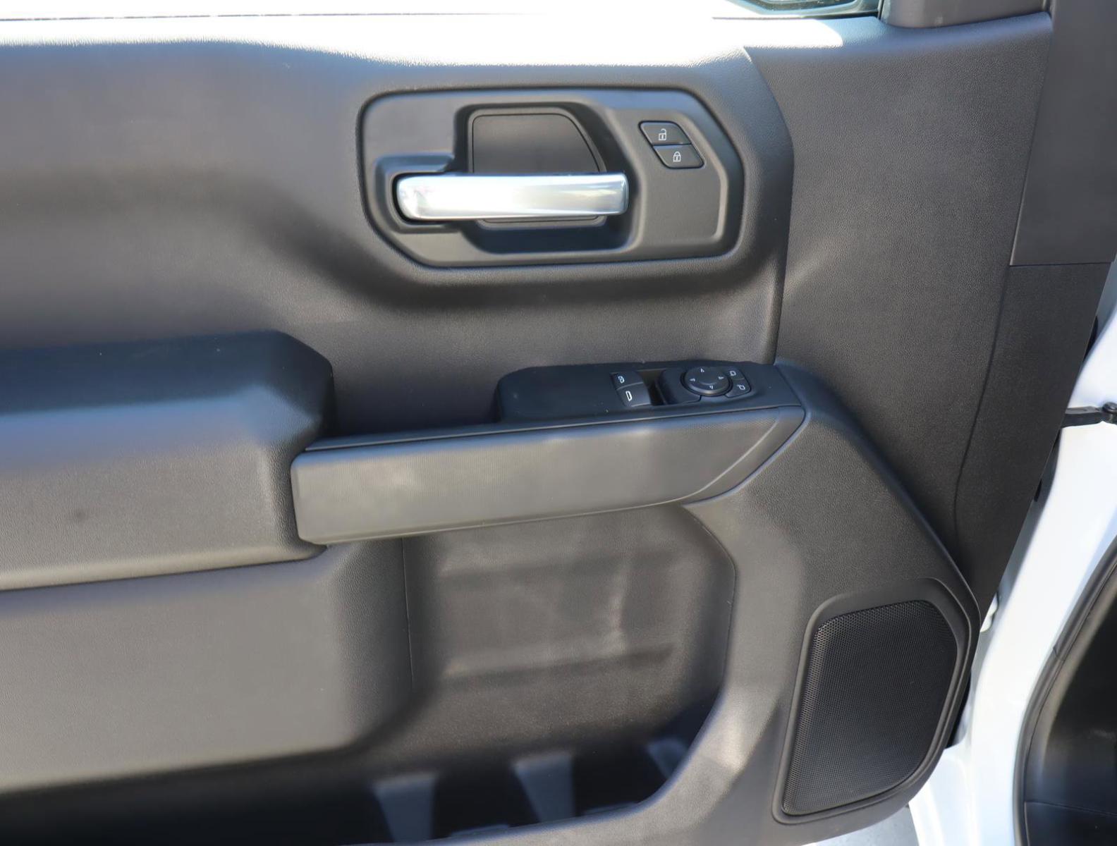 2025 Chevrolet Silverado 1500 Vehicle Photo in LOS ANGELES, CA 90007-3794