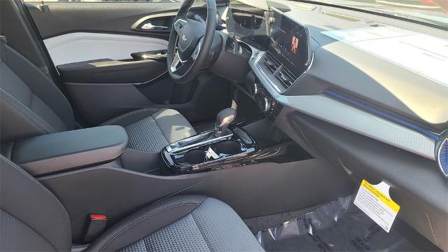 2025 Chevrolet Trax Vehicle Photo in FLAGSTAFF, AZ 86001-6214