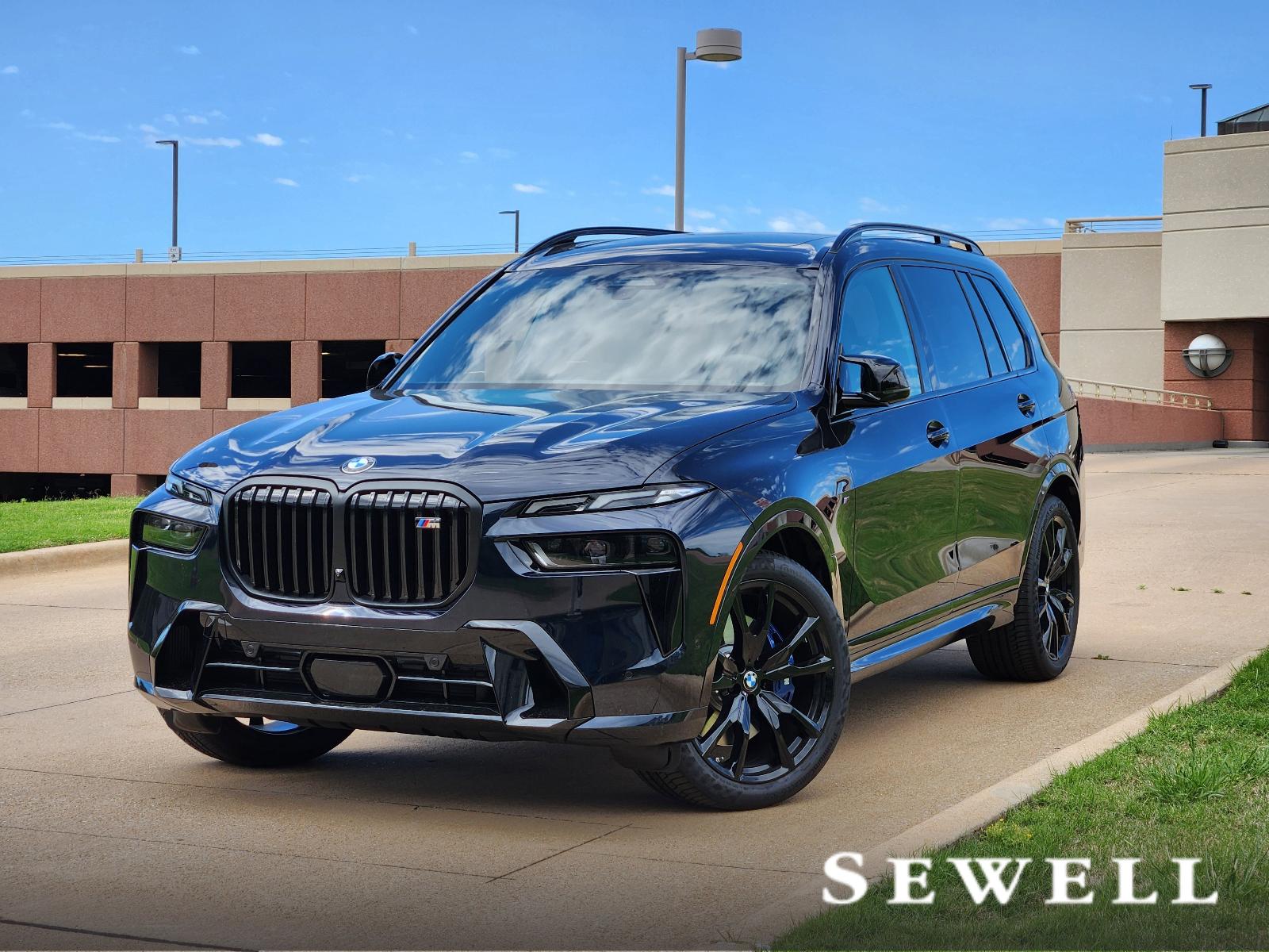 2025 BMW X7 M60i Vehicle Photo in PLANO, TX 75024
