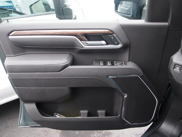 2025 Chevrolet Silverado 2500 HD Vehicle Photo in MADISON, IN 47250-1611