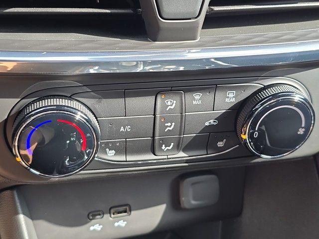 2025 Buick Encore GX Vehicle Photo in Pleasant Hills, PA 15236