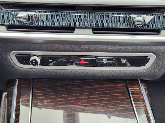 2024 BMW X7 xDrive40i Vehicle Photo in PLANO, TX 75024
