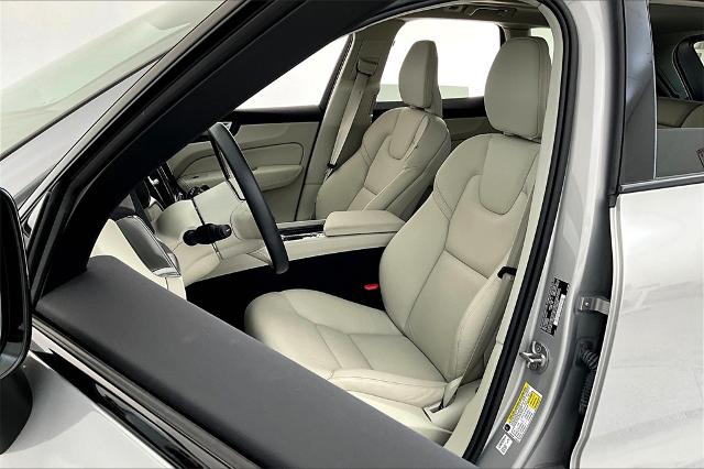 2025 Volvo XC60 Vehicle Photo in Grapevine, TX 76051