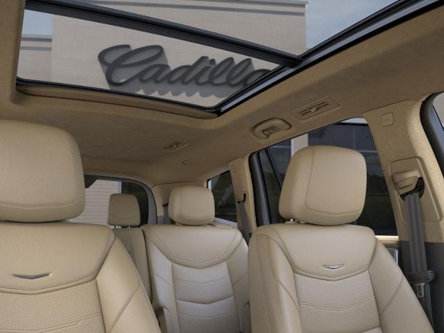 2025 Cadillac XT6 Vehicle Photo in GREEN BAY, WI 54303-3330