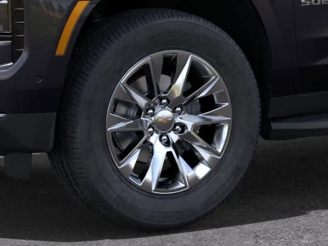 2025 Chevrolet Suburban Vehicle Photo in MOON TOWNSHIP, PA 15108-2571