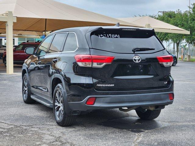 2019 Toyota Highlander Vehicle Photo in Decatur, TX 76234