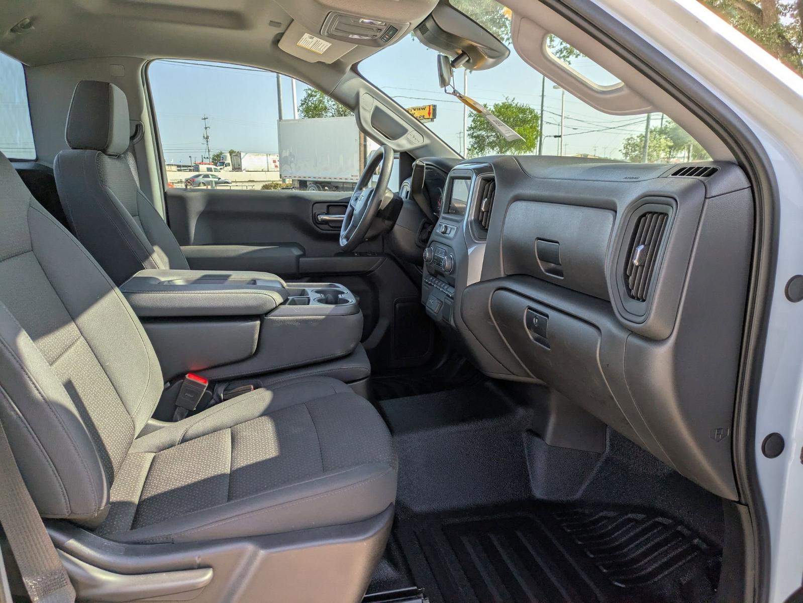 2024 Chevrolet Silverado 1500 Vehicle Photo in SELMA, TX 78154-1460