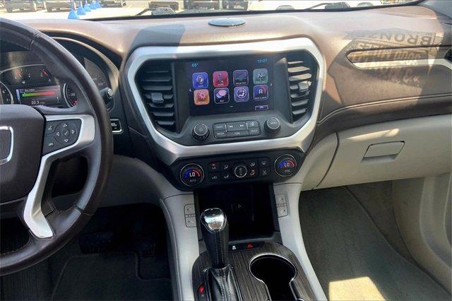 2017 GMC Acadia Vehicle Photo in TOPEKA, KS 66609-0000