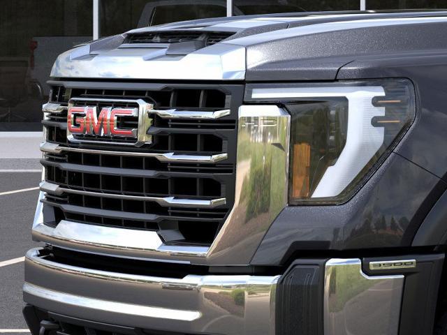 2025 GMC Sierra 3500 HD Chassis Cab Vehicle Photo in EMPORIA, VA 23847-1235