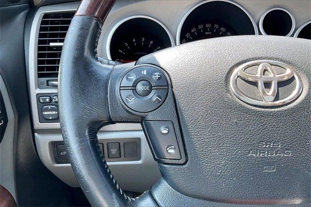 2011 Toyota Sequoia Vehicle Photo in INDEPENDENCE, MO 64055-1314