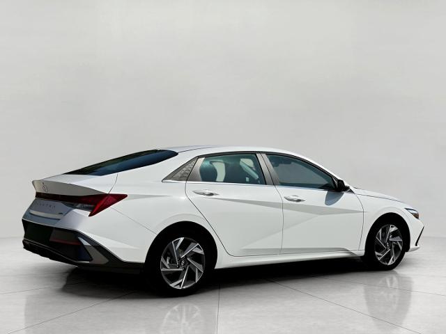 2025 Hyundai ELANTRA Hybrid Vehicle Photo in Green Bay, WI 54304