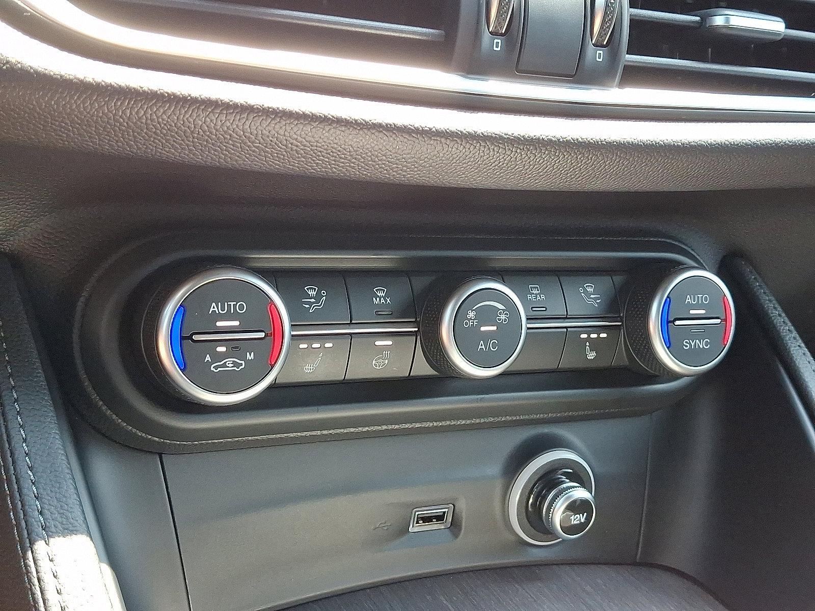 2022 Alfa Romeo Stelvio Vehicle Photo in Willow Grove, PA 19090