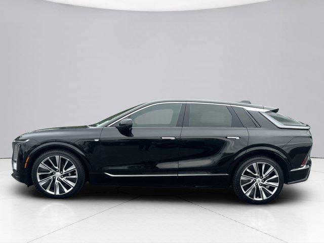 2024 Cadillac LYRIQ Vehicle Photo in LEOMINSTER, MA 01453-2952