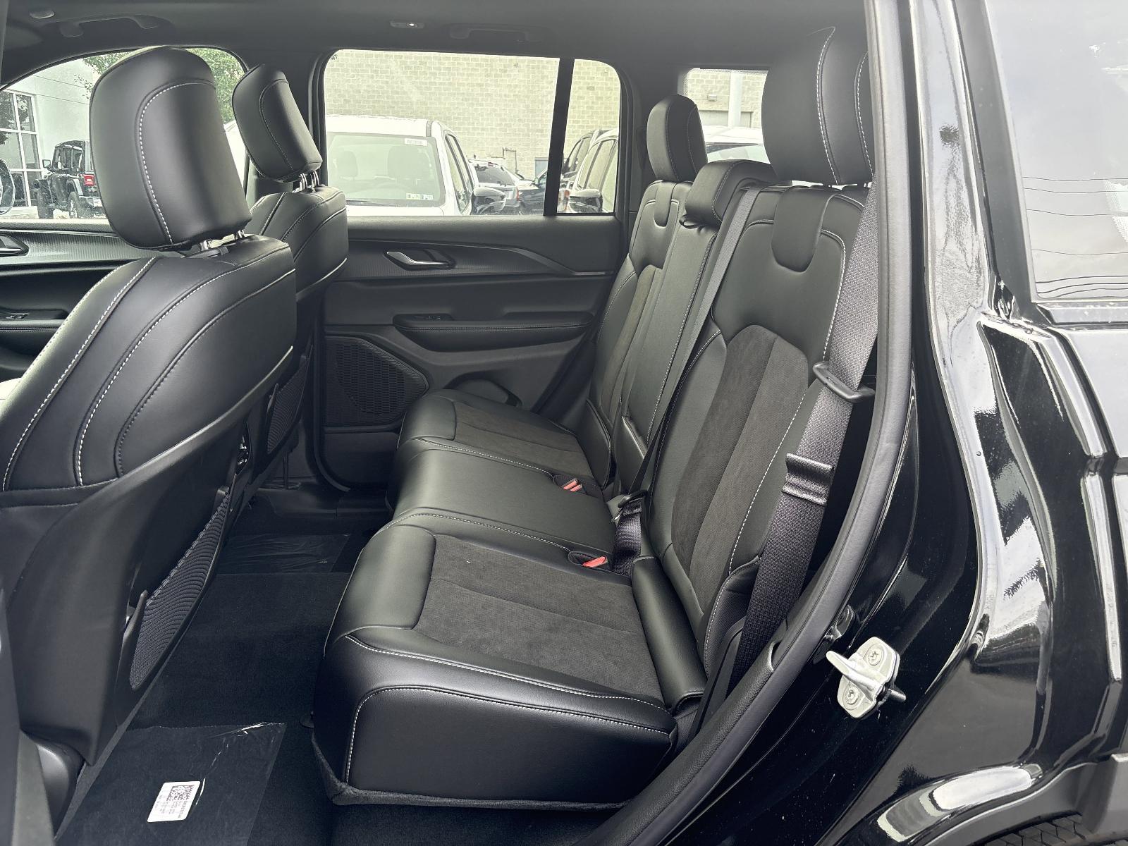 2025 Jeep Grand Cherokee Vehicle Photo in Mechanicsburg, PA 17050-1707