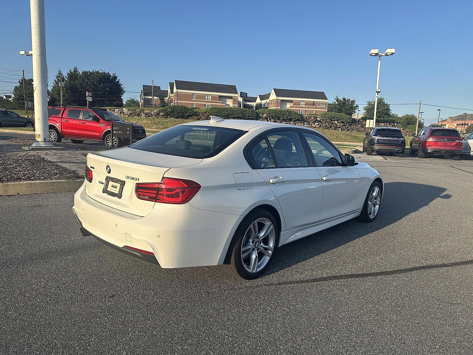 2018 BMW 330i xDrive Vehicle Photo in Lancaster, PA 17601