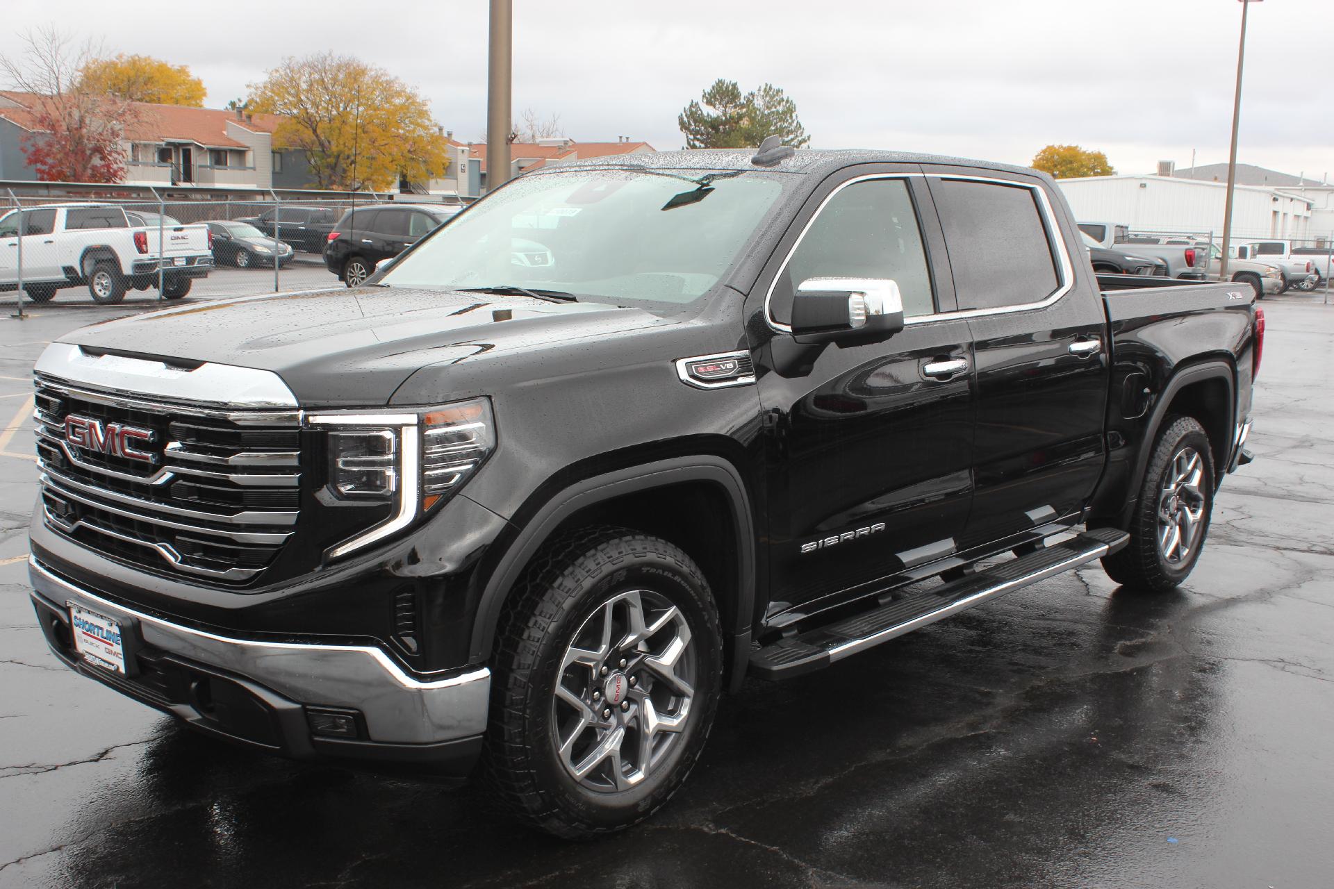 2025 GMC Sierra 1500 Vehicle Photo in AURORA, CO 80012-4011