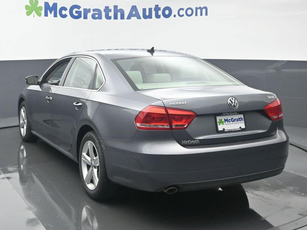 2013 Volkswagen Passat Vehicle Photo in Marion, IA 52302