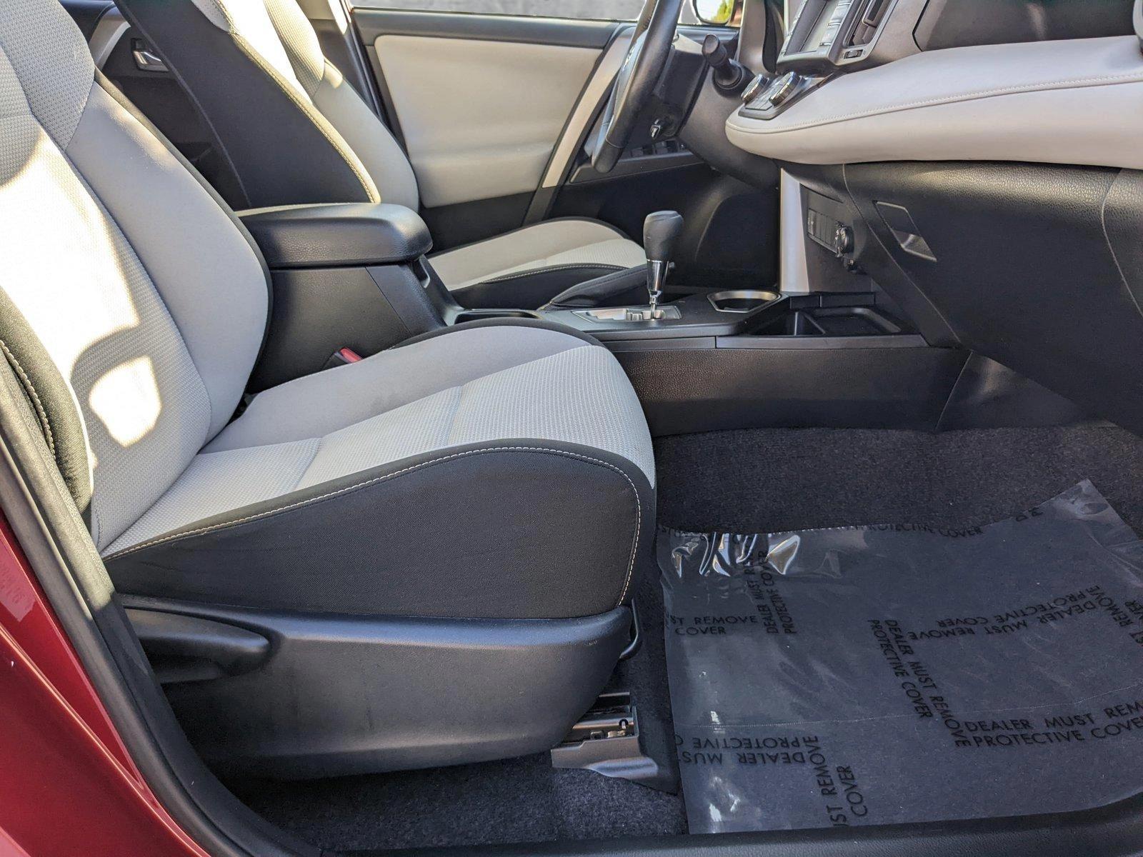 2018 Toyota RAV4 Vehicle Photo in Davie, FL 33331