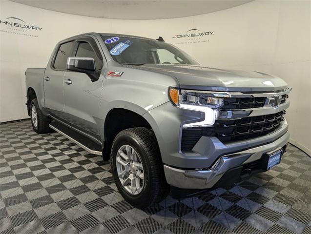 2023 Chevrolet Silverado 1500 Vehicle Photo in ENGLEWOOD, CO 80113-6708