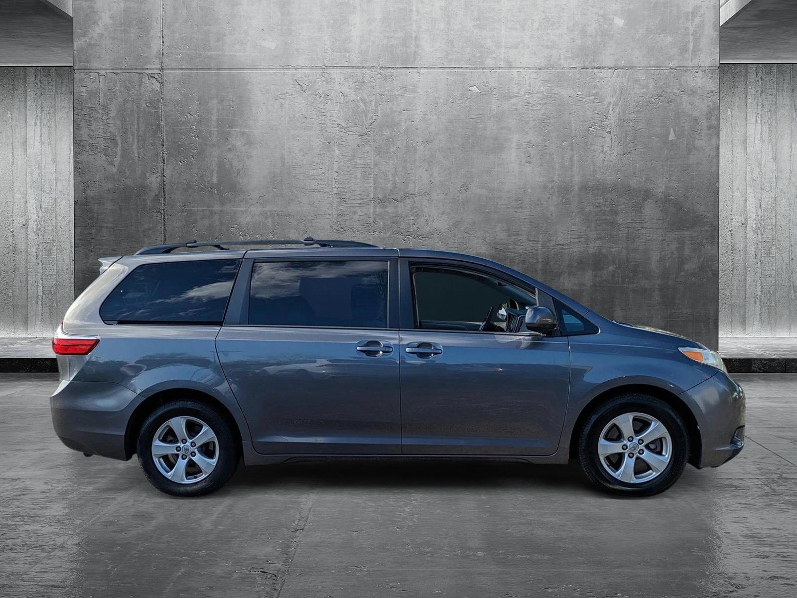 2017 Toyota Sienna Vehicle Photo in Sanford, FL 32771