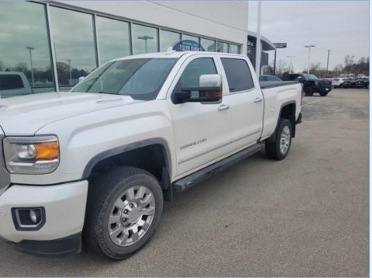 2018 GMC Sierra 2500HD Vehicle Photo in APPLETON, WI 54914-8833