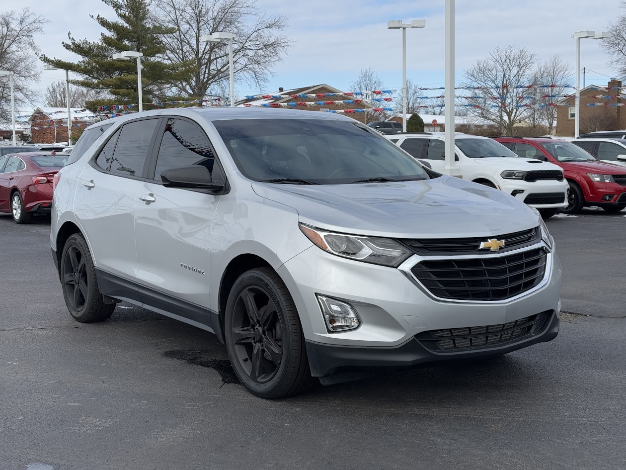 2020 Chevrolet Equinox Vehicle Photo in BOONVILLE, IN 47601-9633