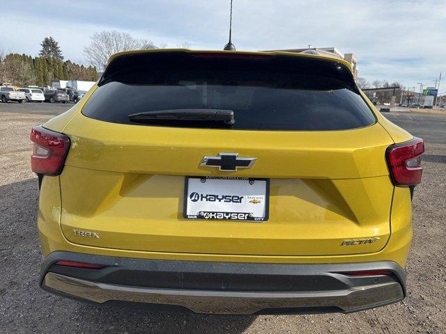 2025 Chevrolet Trax Vehicle Photo in SAUK CITY, WI 53583-1301