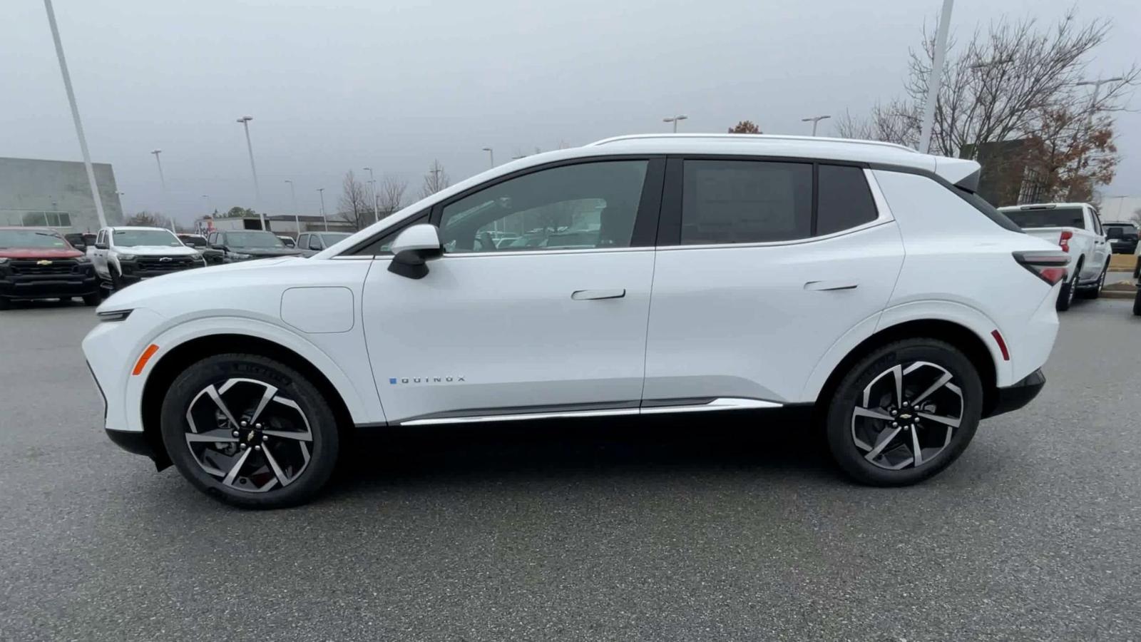 2025 Chevrolet Equinox EV Vehicle Photo in BENTONVILLE, AR 72712-4322