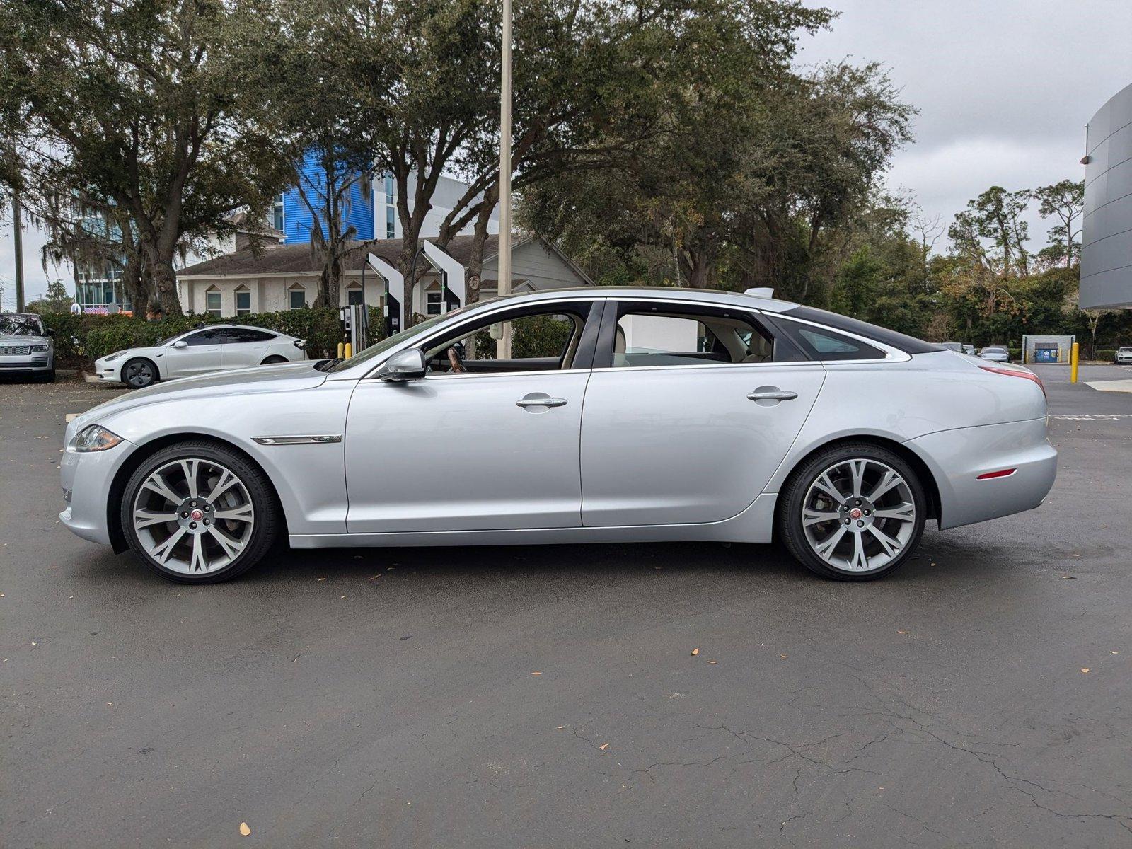 2016 Jaguar XJ Vehicle Photo in Maitland, FL 32751