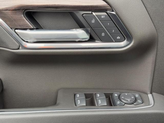 2025 Chevrolet Silverado 1500 Vehicle Photo in COLUMBIA, MO 65203-3903