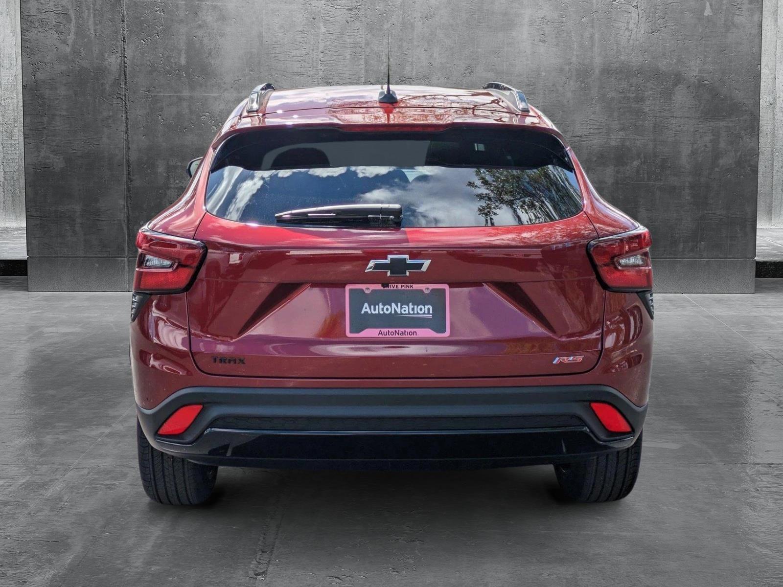 2025 Chevrolet Trax Vehicle Photo in GREENACRES, FL 33463-3207