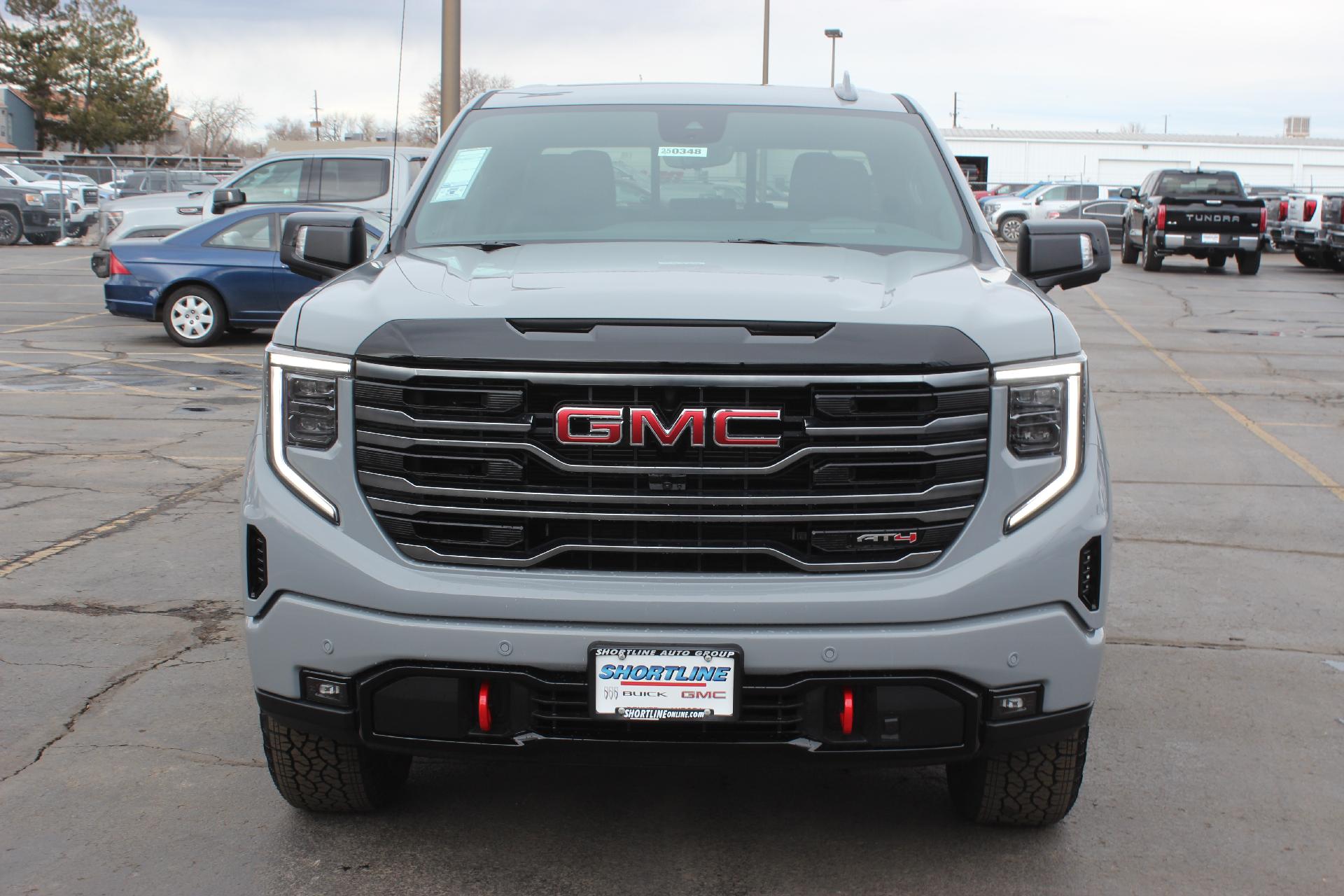 2025 GMC Sierra 1500 Vehicle Photo in AURORA, CO 80012-4011