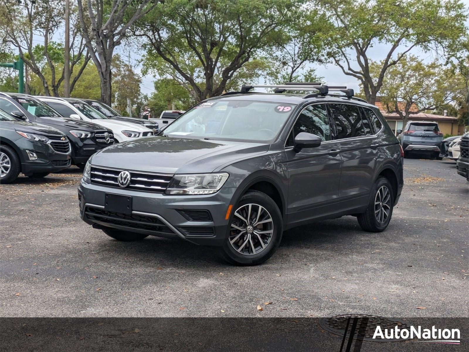 2019 Volkswagen Tiguan Vehicle Photo in GREENACRES, FL 33463-3207