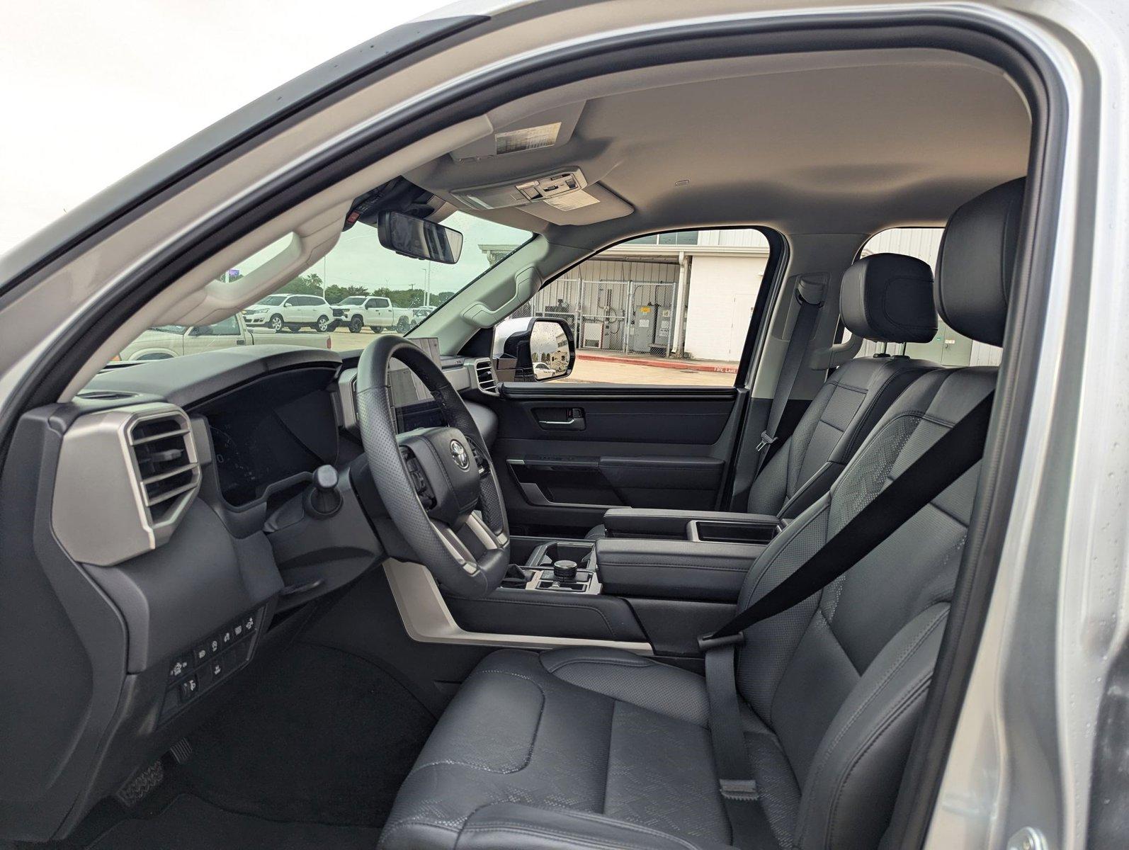 2024 Toyota Tundra 4WD Vehicle Photo in CORPUS CHRISTI, TX 78412-4902
