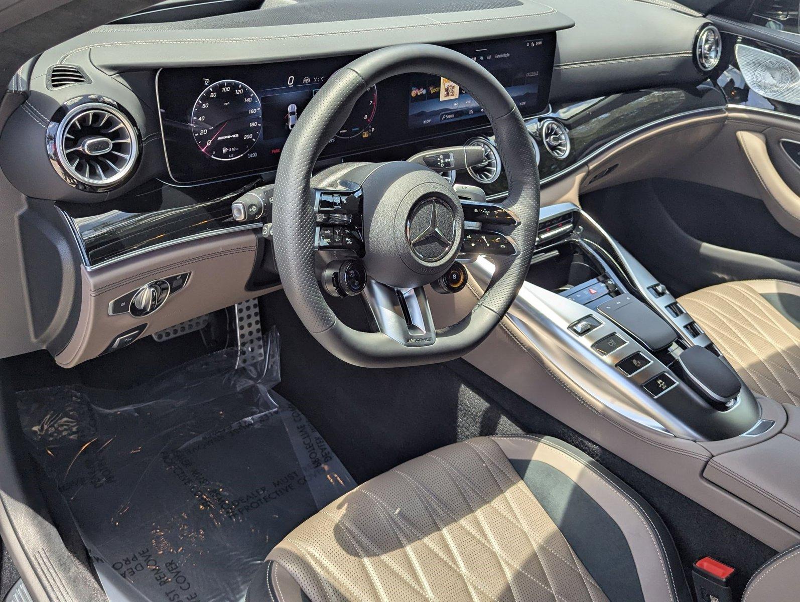 2024 Mercedes-Benz AMG GT Vehicle Photo in Delray Beach, FL 33444
