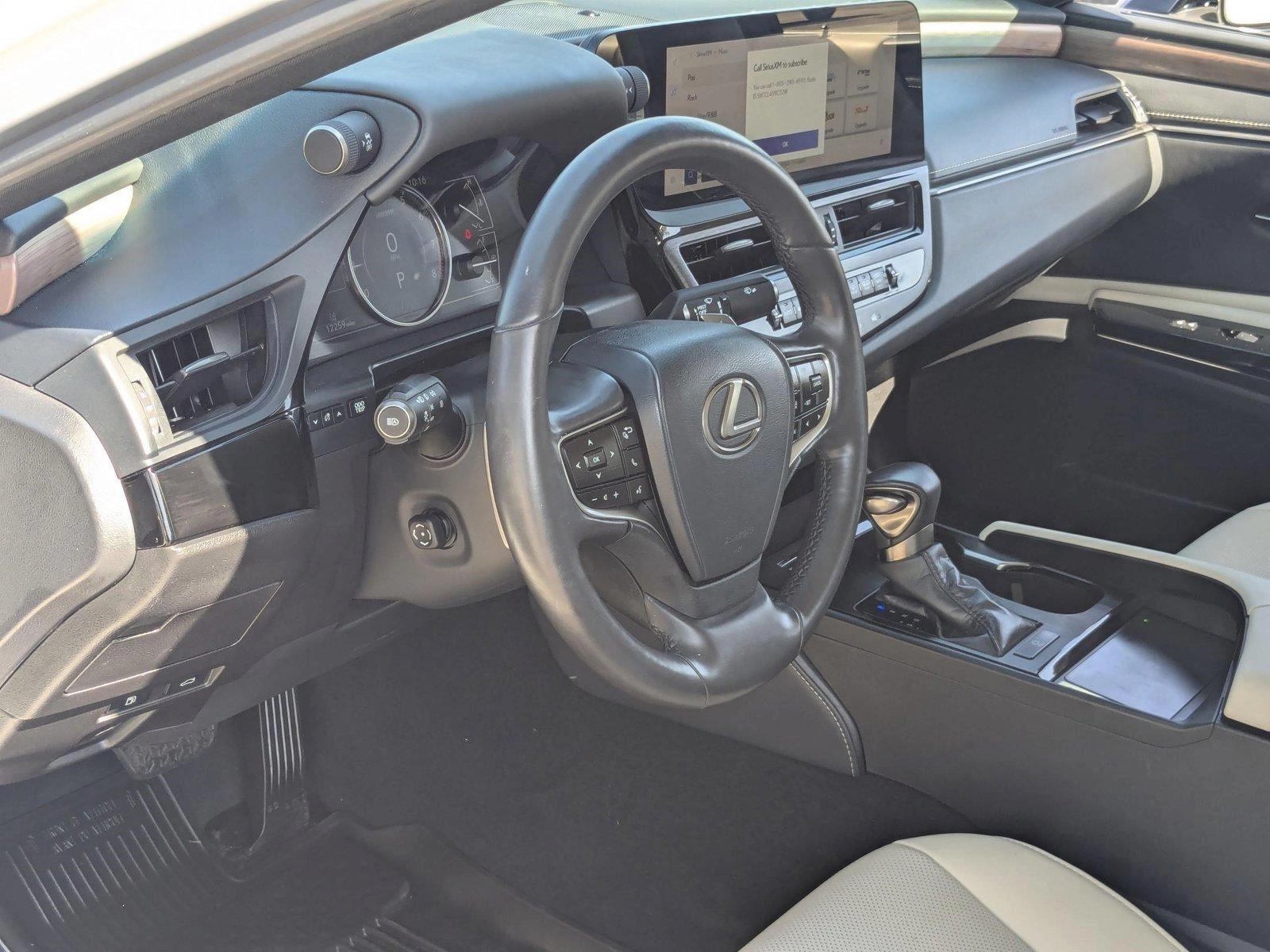 2024 Lexus ES 350 Vehicle Photo in Tampa, FL 33614