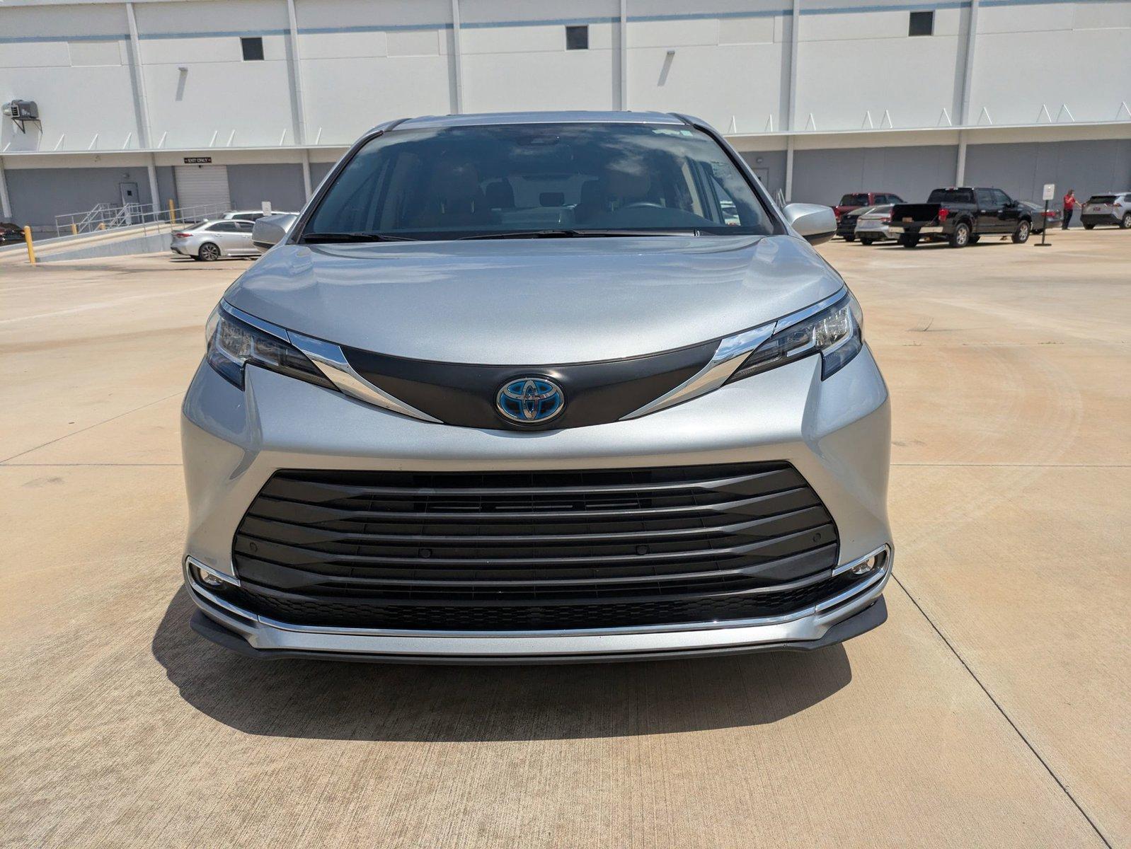 2023 Toyota Sienna Vehicle Photo in Winter Park, FL 32792