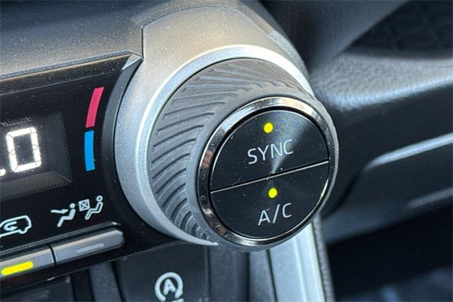2022 Toyota RAV4 Vehicle Photo in ELK GROVE, CA 95757-8703