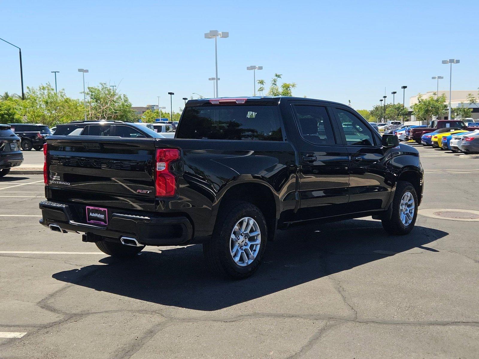 2022 Chevrolet Silverado 1500 Vehicle Photo in GILBERT, AZ 85297-0446