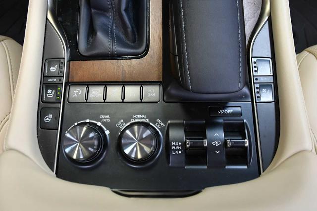 2016 Lexus LX 570 Vehicle Photo in DALLAS, TX 75235