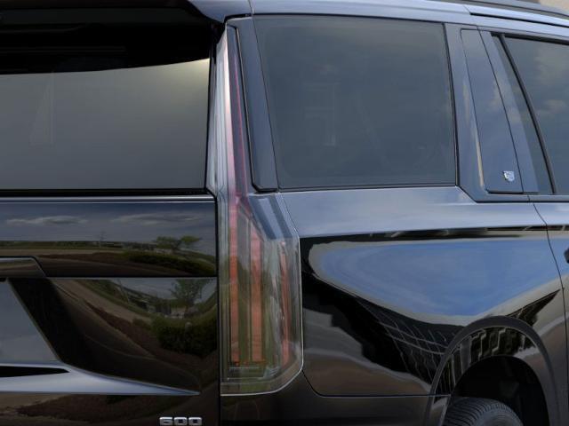 2025 Cadillac Escalade ESV Vehicle Photo in BETHLEHEM, PA 18017-9401