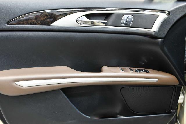 2016 Lincoln MKZ Vehicle Photo in DALLAS, TX 75235