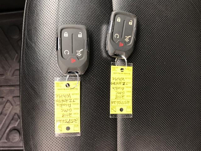 2018 GMC Acadia Vehicle Photo in GREEN BAY, WI 54303-3330