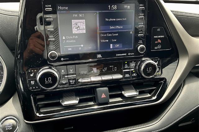 2022 Toyota Highlander Vehicle Photo in Houston, TX 77007