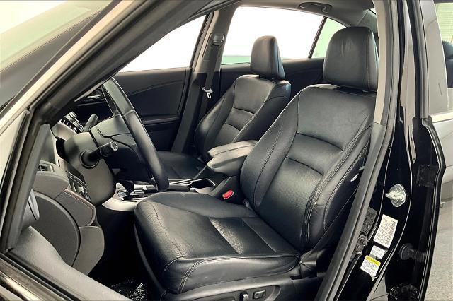 2013 Honda Accord Sedan Vehicle Photo in Grapevine, TX 76051