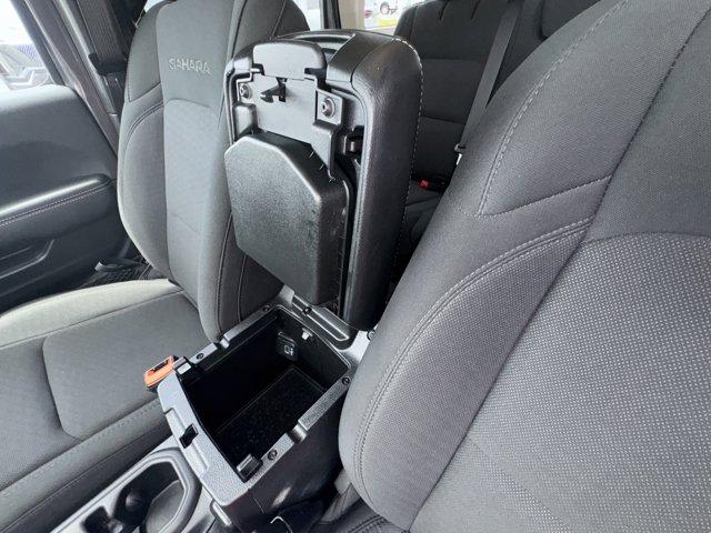 2021 Jeep Wrangler Vehicle Photo in LEOMINSTER, MA 01453-2952