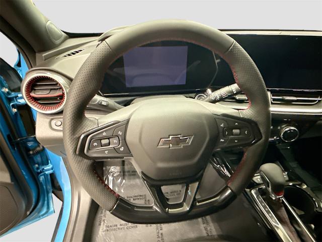 2025 Chevrolet Trax Vehicle Photo in EVERETT, WA 98203-5662